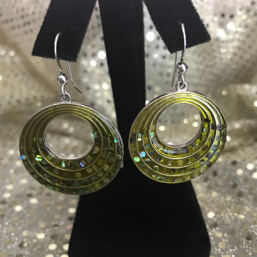 Green/mulit-colored earrings w/FREE bracelet!
